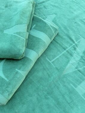 Exclusive La Mer Emerald Green VIP Cotton Beach Towel
